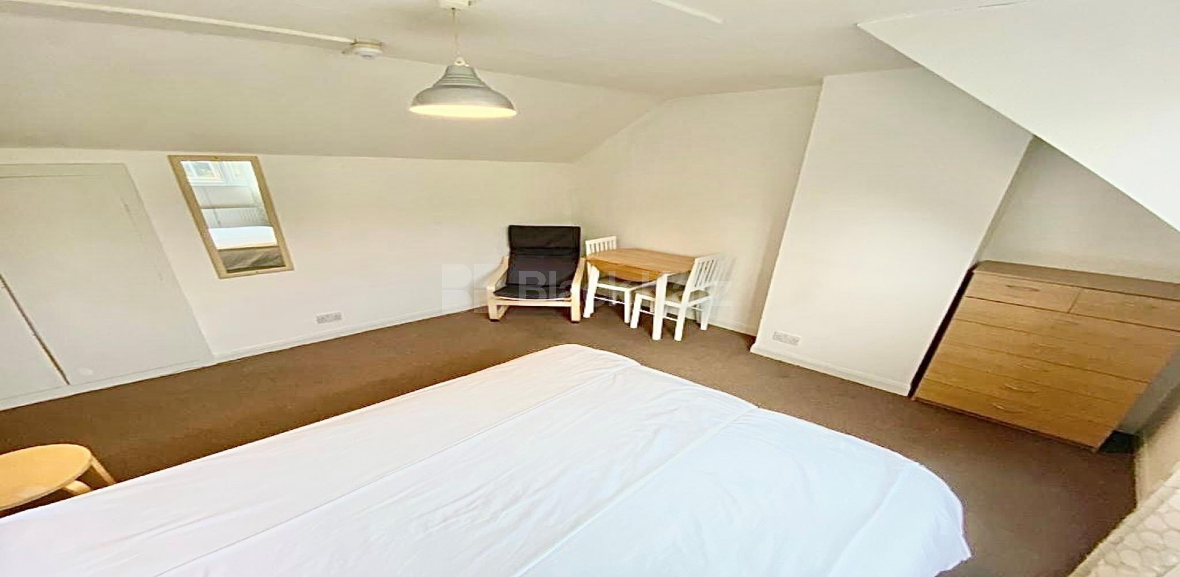 			Includes WATER & COUNCIL TAX!, Studio Apartment, 1 bath, 1 reception Studio			 Woodland Rise, Muswell Hill N10